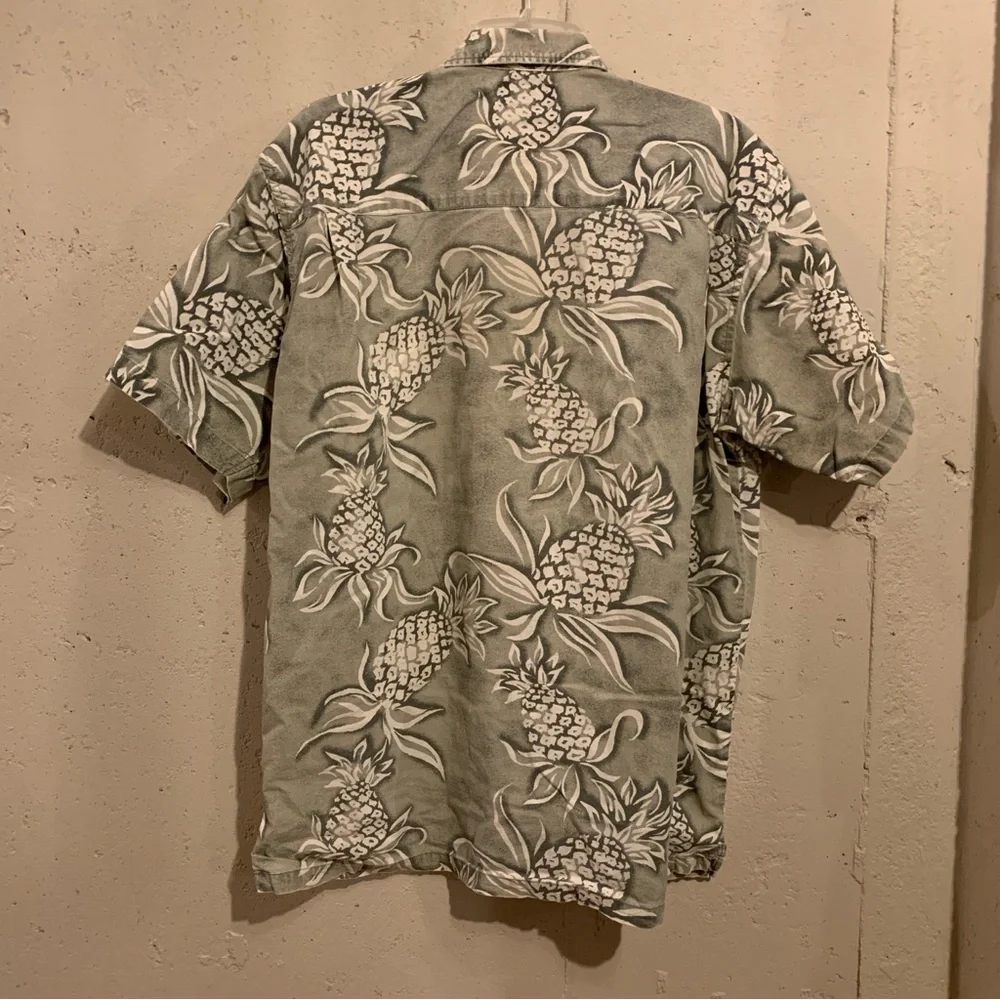Pineapple Hawaiian Shirt Short Sleeve Top Button Down Size Large Cruise Beach
